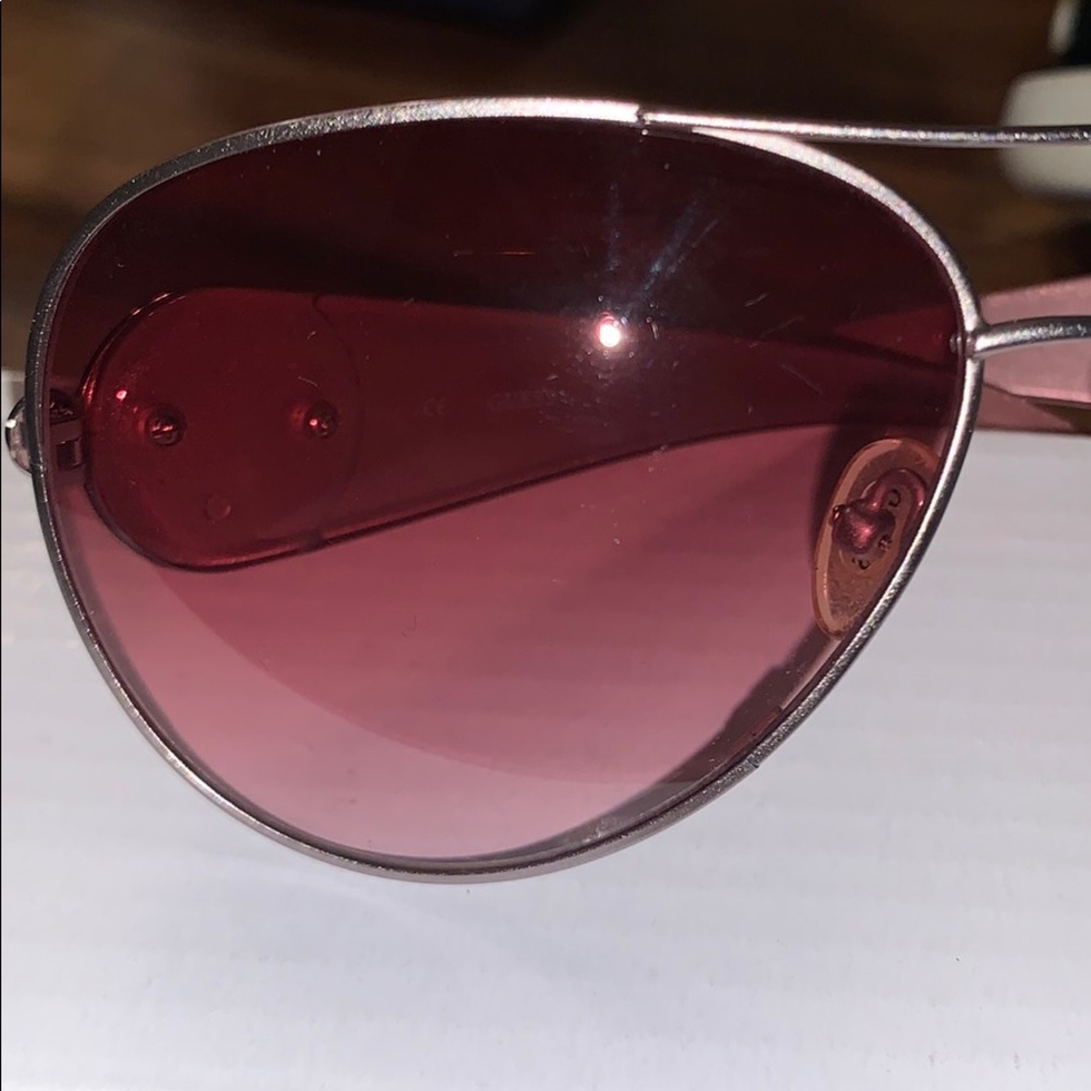 🌸🌸🌸🛍🕶 Vintage Pink Guess Aviator sunglasses - Picture 2 of 14